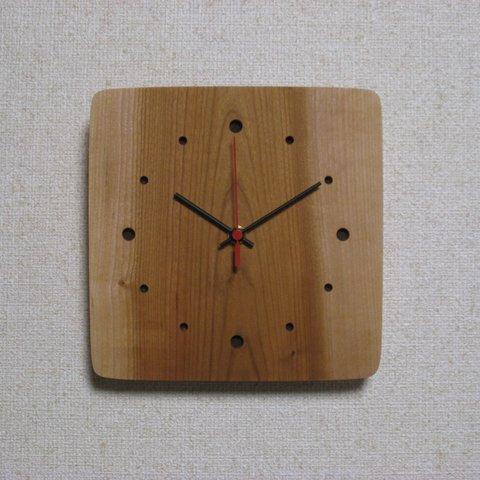 天然無垢材の壁掛け時計（木材：サクラ）SA-013