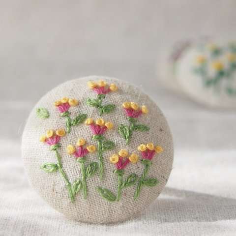 刺繍ブローチ サンプラー(フラワー) ヘアゴム可 くるみボタン　送料無料