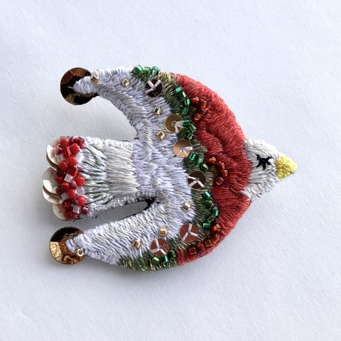 "japanese color January bird" 日本色を纏う鳥さん刺繍ブローチ