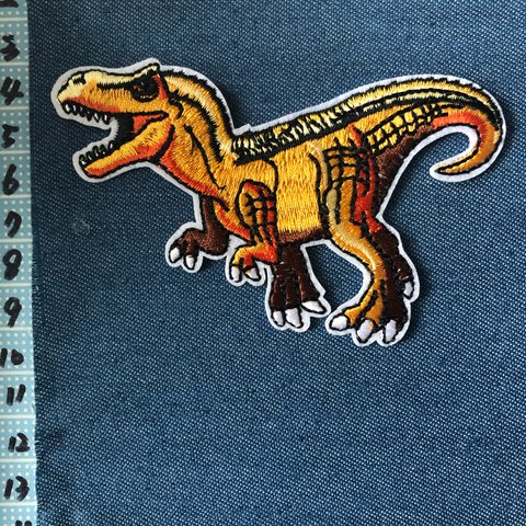14恐竜　アイロンワッペン