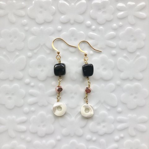 【 No.149 】モリオンとヘマタイト・シェルのピアス