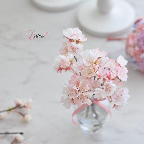 リアルな花びらが美しい、八重桜のマジカルウォーターアレンジ☆お部屋でさくらを楽しめます
