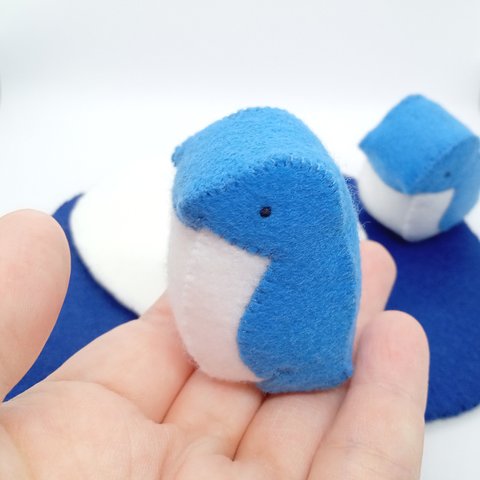 ペンギン フェルトの動物/恐竜マスコット 小さなぬいぐるみ 青 ブルー