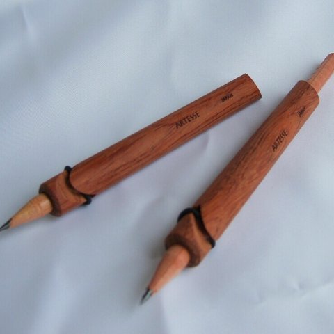 大人の鉛筆補助軸セット-01 木製鉛筆ホルダー 専用鉛筆付き 削り器付き