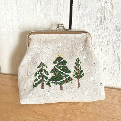 クリスマスツリーの刺繍ガマ口