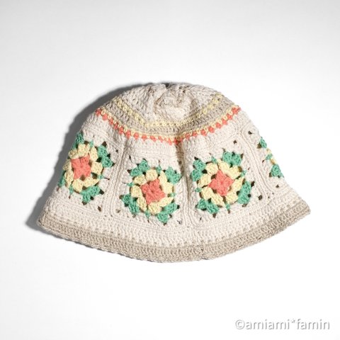 【Granny Square Hat】