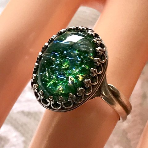 再販　オパールグリーン vintage glass ring(８～２３号・SV925変更可能）