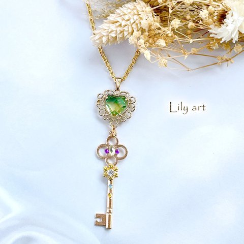 キッズ★ハートと鍵のlight green＆purpleチェーンキッズロングネックレス