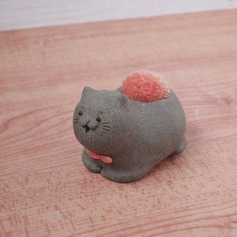 オリジナル陶器猫「ねこのひげ枕」香箱座りタイプ　子ねこ    黒・蝶ネクタイ