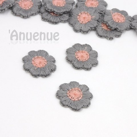 お花の刺繍パーツ18mm 【Gray / グレー】5個