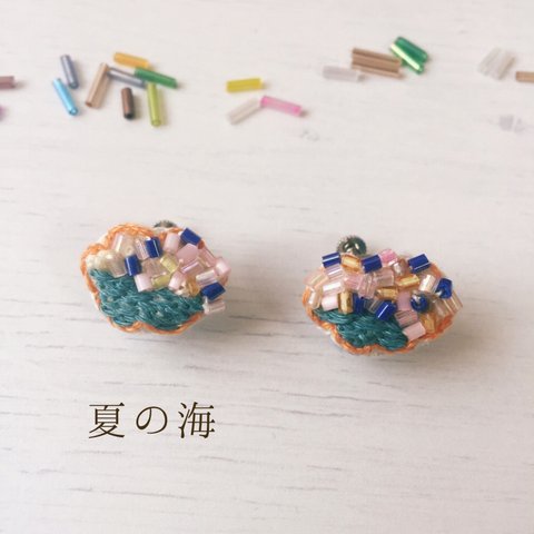 刺繍のカラフルな夏色イヤリング