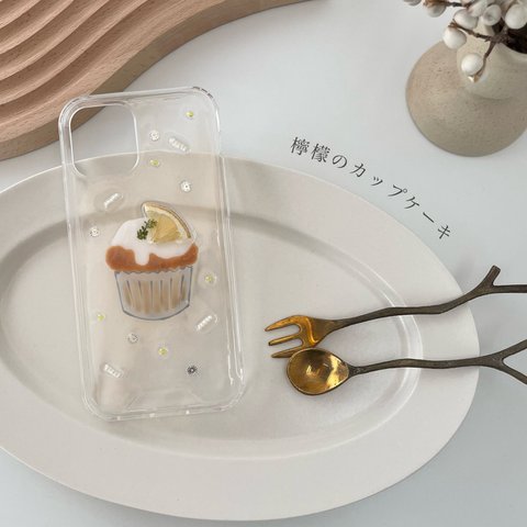 檸檬カップケーキのスマホケース（ほぼ全機種対応）