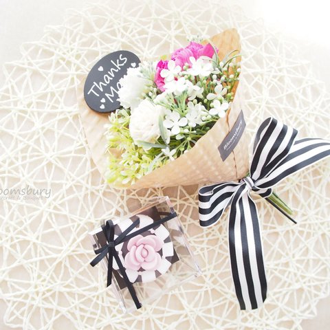 Mother's Day gift ~ ミニブーケ&ミニケーキ White & Black ~