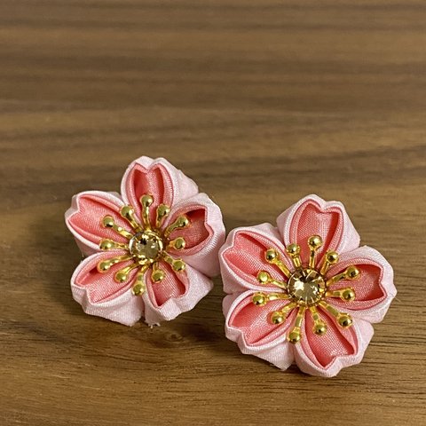 つまみ細工 桜のピアス