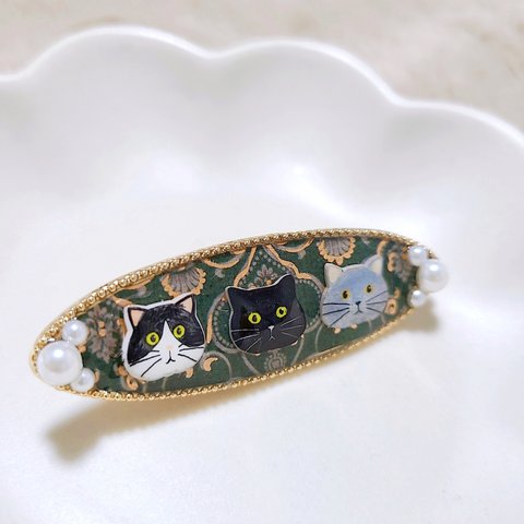 レトロ柄 猫 ヘアクリップ ✱ ハンドメイド