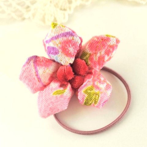 送料無料☆ピンクの和花柄のお花のヘアゴム