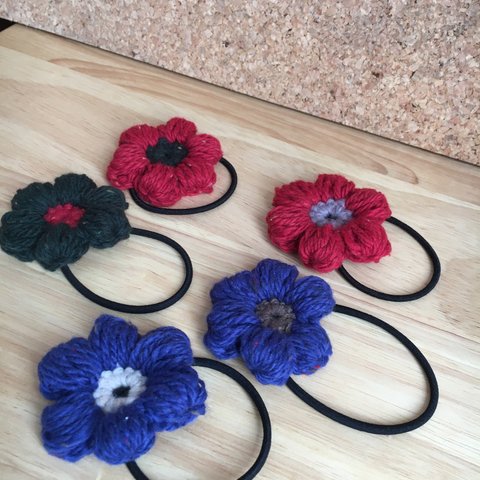 ぷっくりお花のヘアゴム 手編み