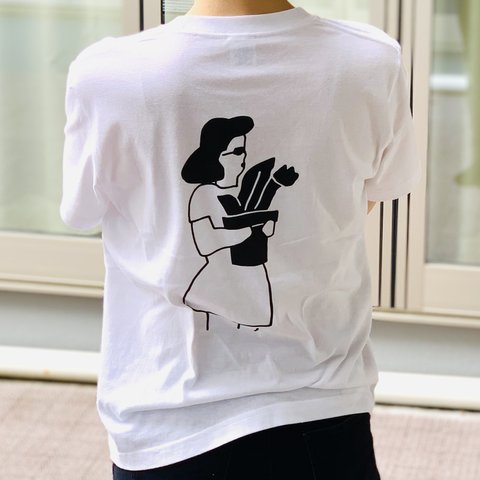 バックプリントTシャツ