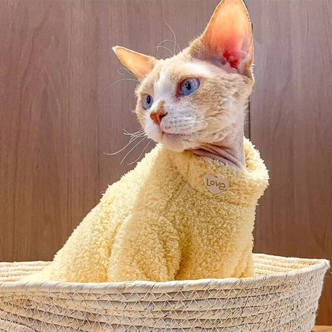 猫服 ペット服 ネコ 猫「愛」の心ウールのタートルネック 3色 厚手 ふわふわ 防寒 冬対策 スフィンクス猫 手触り良く