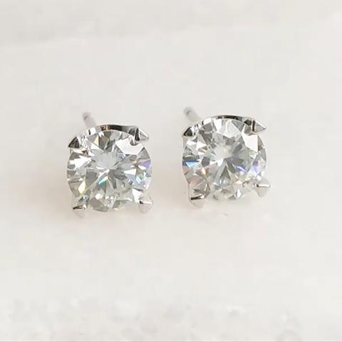 【1.0ct モアサナイト 1カラット ピアス(両耳用)】 ファッション 普段使ピアス 人気デザイン イアリング