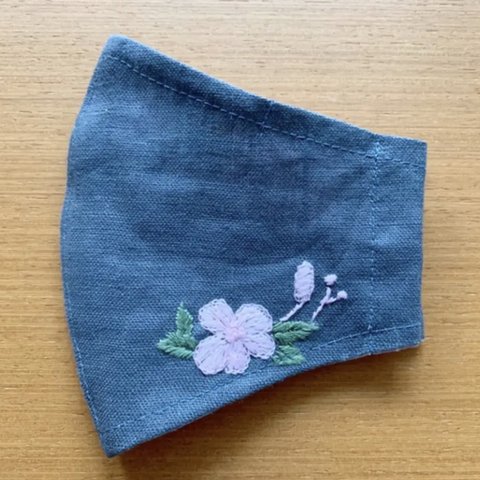 刺繍入り リネン 立体型マスク（グレー×ピンクのお花)