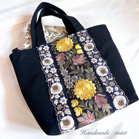 インド刺繍　トートバッグ　ブラック　内布ラベンダー