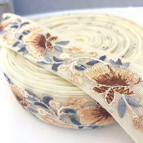 【50cm】【30mm幅】【R019-1】細め　インド刺繍リボン　大ぶり　花柄　フラワーモチーフ　レース地　くすみカラー　手芸　アクセサリーパーツ　ハンドメイド　DIY