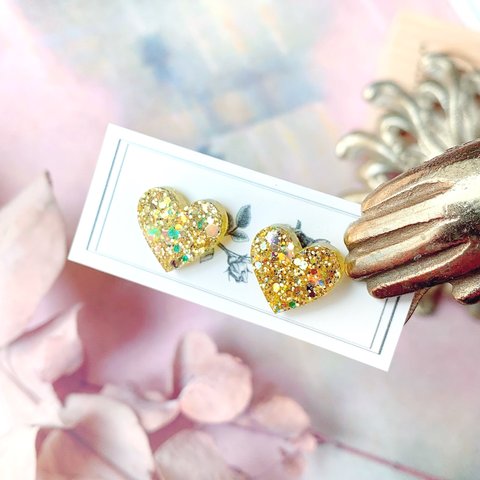 ハート型レジンスタッドピアス　-Vitamin yellow small hearts glitter earrings-