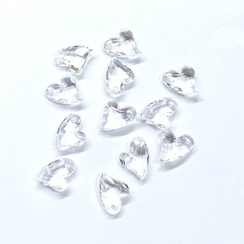 ♡♡新色♡♡【11mm×9mm 14個】ピアスに♥キラキラカットのハートビーズ クリア