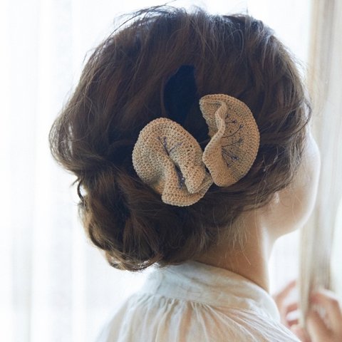 ヘアアクセサリー　コサージュ