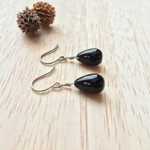 再販/BLACK ONYX DROP ピアス/チタンフック