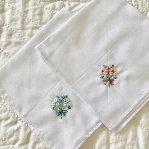 お子様用手刺繍ハンカチ 小さなポケットにもぴったり