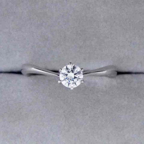 一粒ダイヤの指輪 0.3ct プラチナ V字 婚約指輪 トップグレードのダイヤで作成プラン