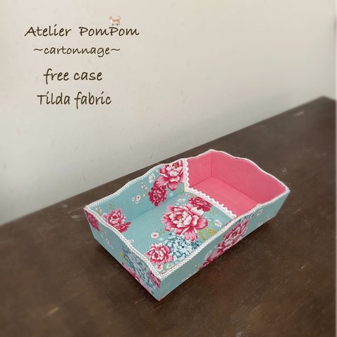  [floret pattern cartonnage]カルトナージュ　ティルダ生地のトレイ