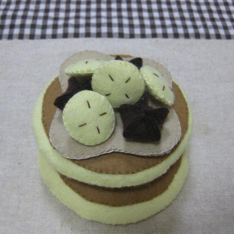 バナナパンケーキ　ハンドメイド　フェルト　ままごと