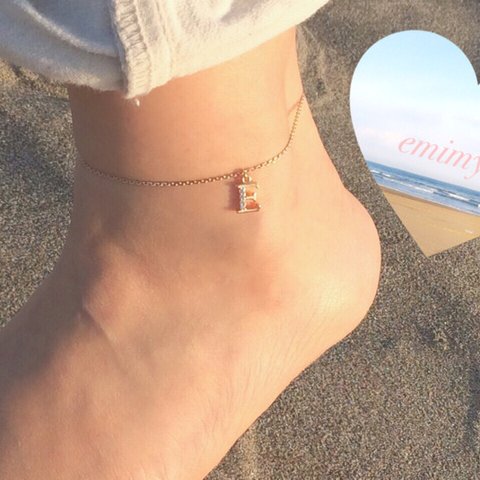 IのイニシャルのみなのでSALE！！18Kcoating Crystal Initial Anklet