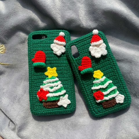 カギ編みのスマホケース  ハンドメイド スマホケース iPhoneケース クリスマス サンタ クリスマスツリー