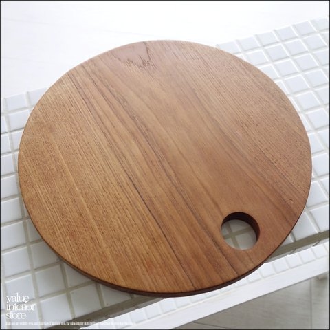 チークカッティングボード丸L30cm まな板 キッチン用品 木製調理用品 一枚板 天然木 銘木 ナチュラル シンプル 無垢材 天然オイル仕上げ