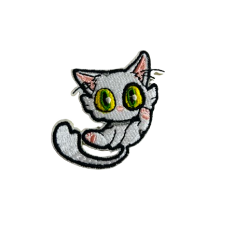 白い猫 ネコ 猫好き 刺繍ワッペン 1枚