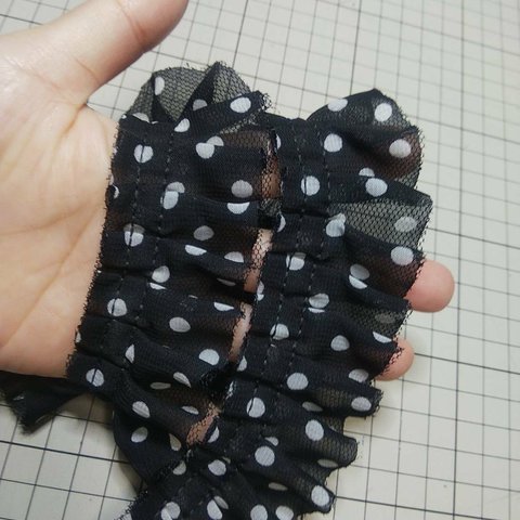 白黒ドット×黒チュール2段フリル☆水玉☆ハンドメイド☆手芸☆材料