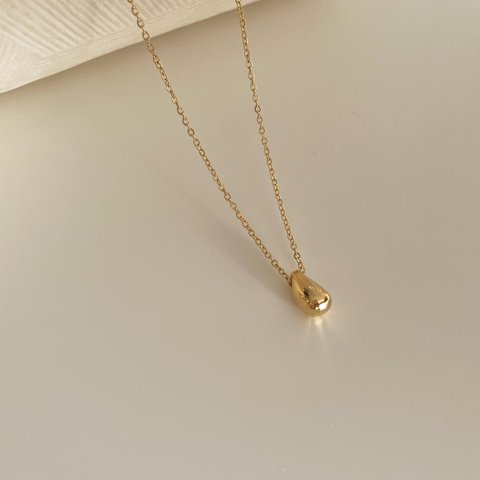 a drop necklace _ 316L サージカルステンレス ドロップ ネックレス 雫ネックレス ゴールドネックレス 金属アレルギー対応