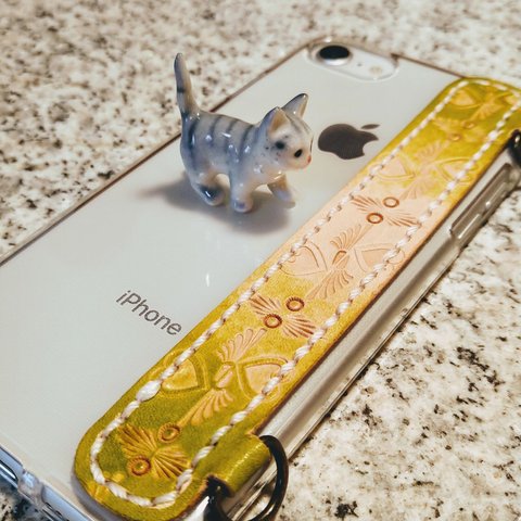 オトナのiPhoneケース（リング付）　SE,8,7