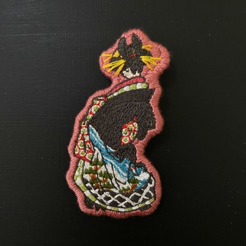 浮世絵　刺繍　ブローチ（葛飾北斎スケッチ　花魁）