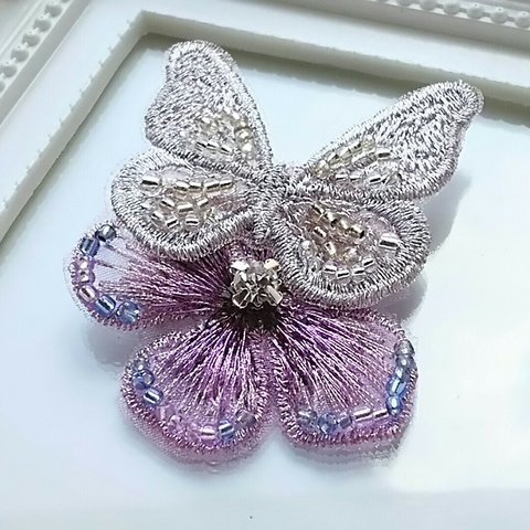 結～Flower×Butterfly刺繍ブローチ  管理No.1661