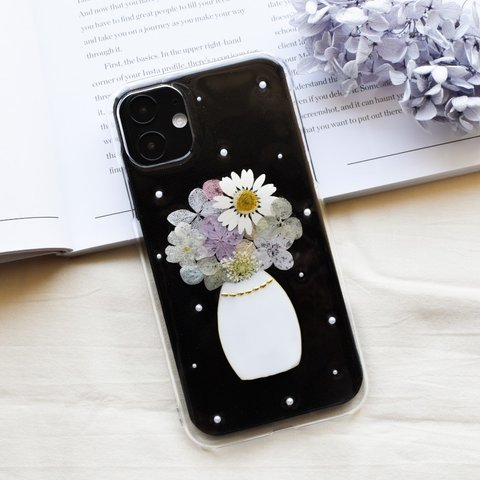 淡いお花と白い花瓶のスマホケース iPhone Android 全機種対応 iPhone13 iPhone12 押し花 ブーケ 花束 