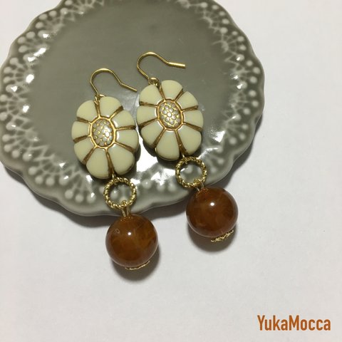 フラワーモチーフピアス/イヤリング こっくりorange