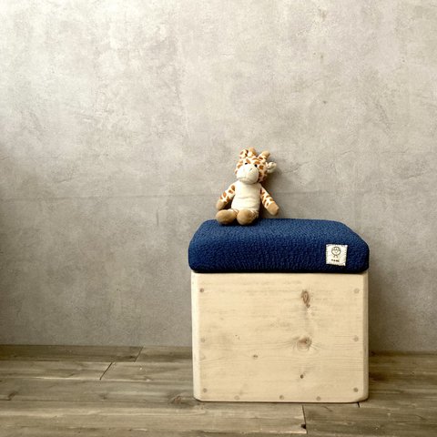 ベンチ　収納ボックス　イラスト刺繍入りタグ　おもちゃ箱　木製 オットマン　北欧　ナチュラル　ブルー
