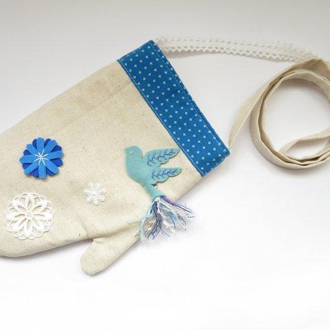 ☆sale☆手袋の形の刺繍アップリケポシェット