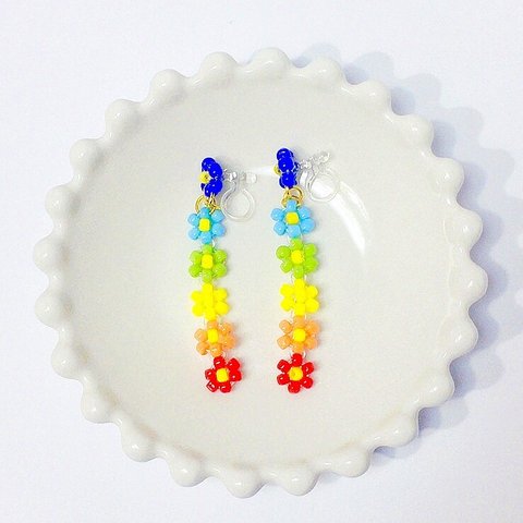 ビーズイヤリング　ビーズピアス　ゆらゆらイヤリング　~レインボーフラワーチェーン~ Beaded Earrings Piercings 비즈귀걸이