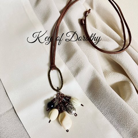 秋の新色　beads charms necklace(no.11)